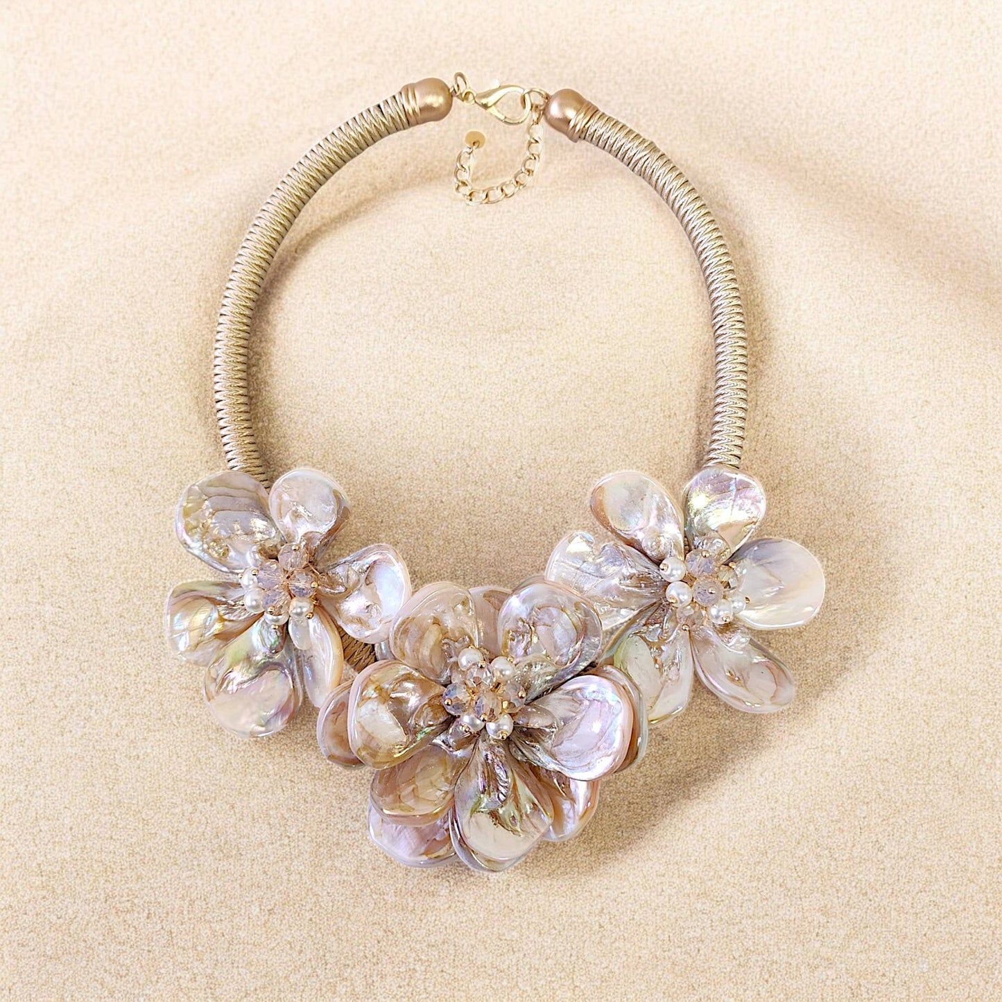 Flower Seashell Necklace