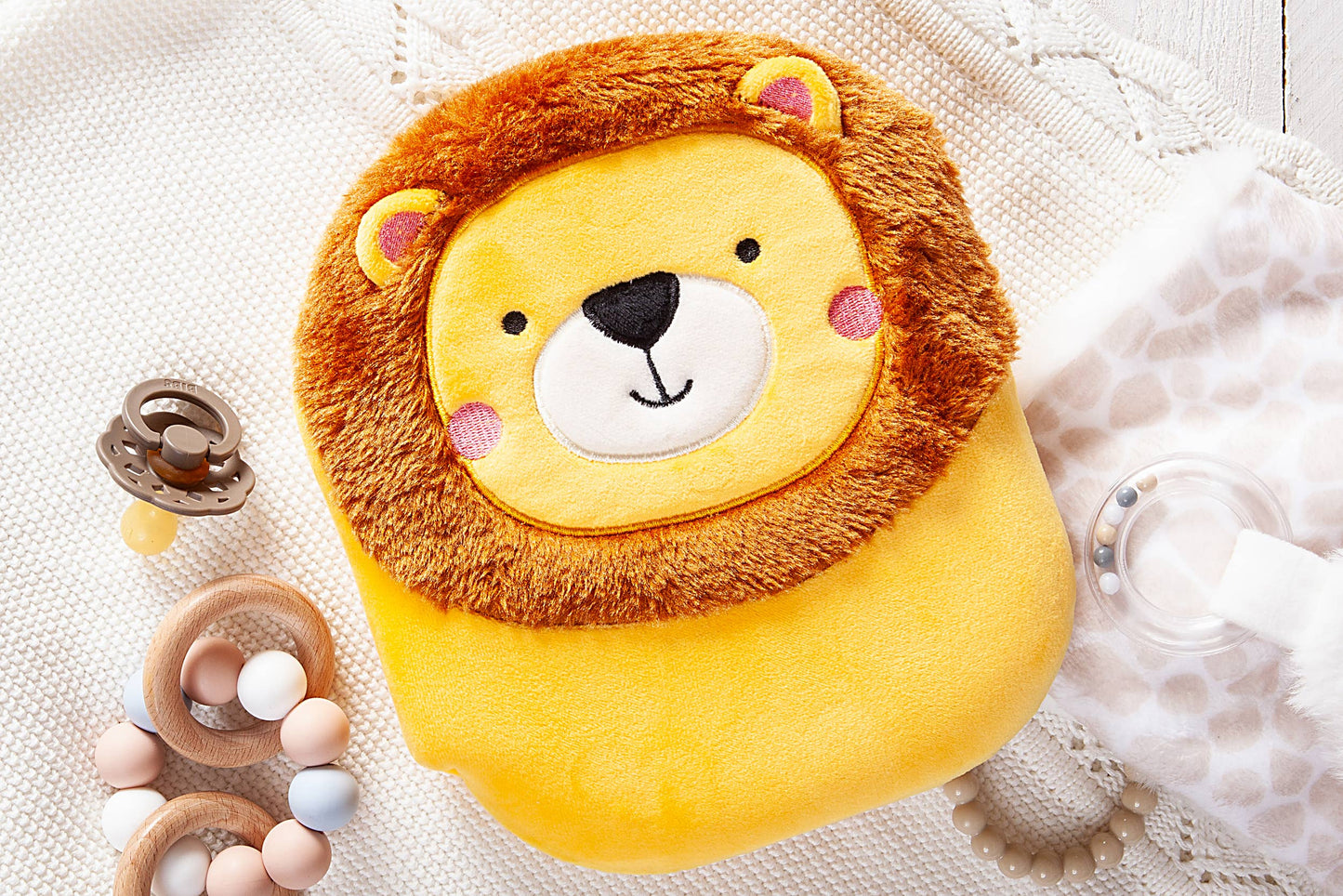 Squish and Snugg Lion Book