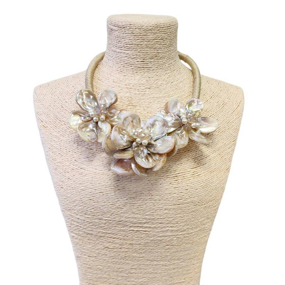 Flower Seashell Necklace