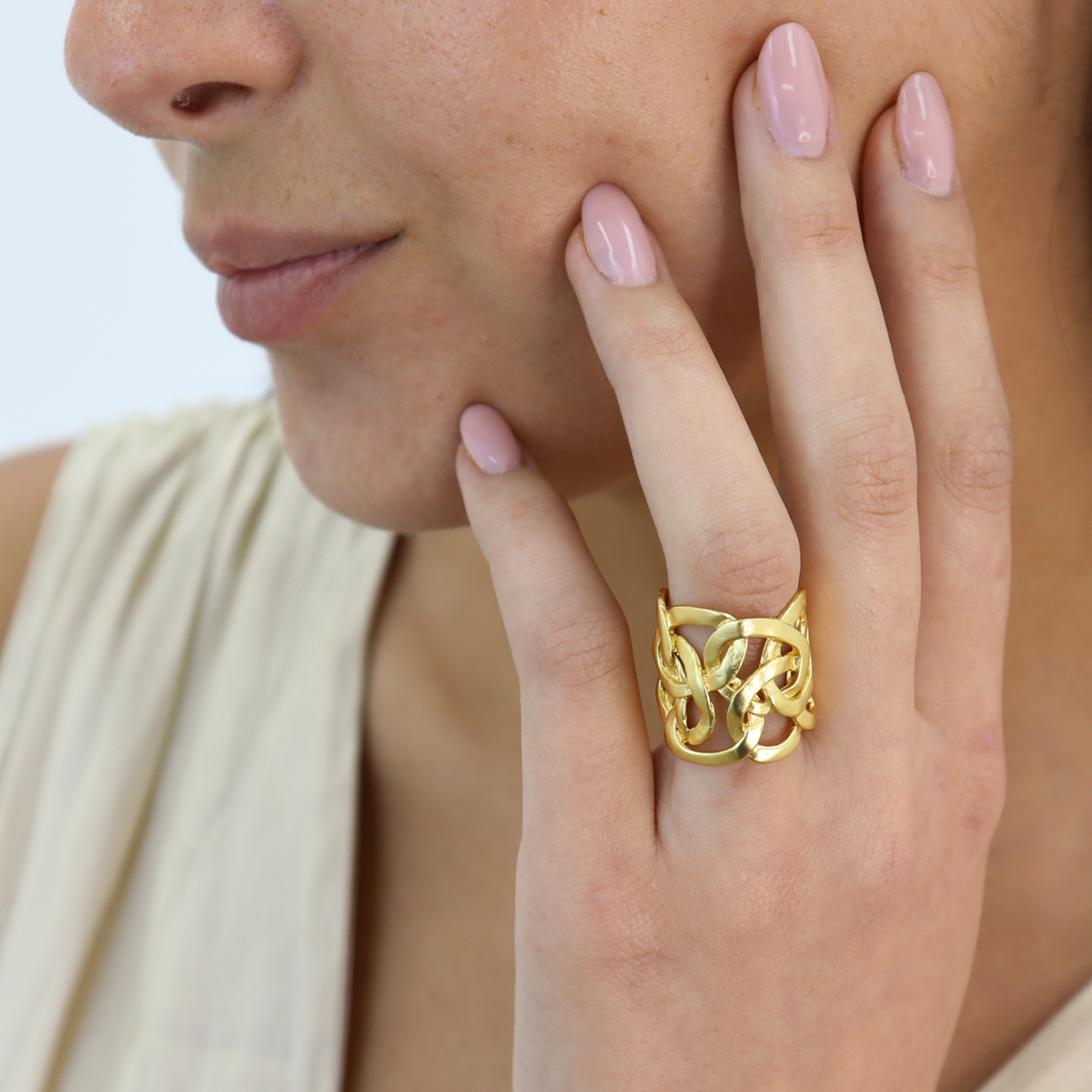 Stylish Overlap Ring