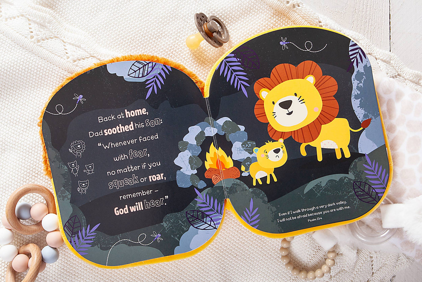 Squish and Snugg Lion Book